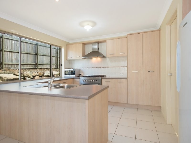 29 Sears Parade, North Lakes QLD 4509