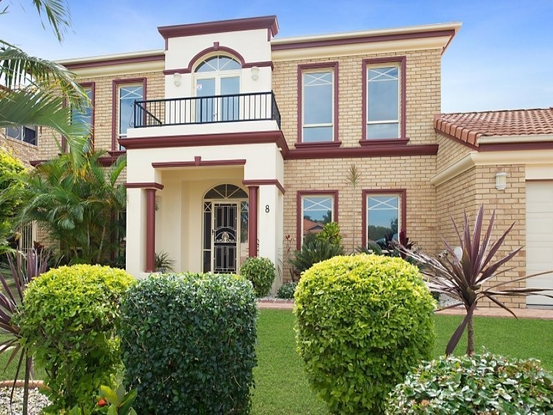 8 Lochern Court, North Lakes QLD 4509