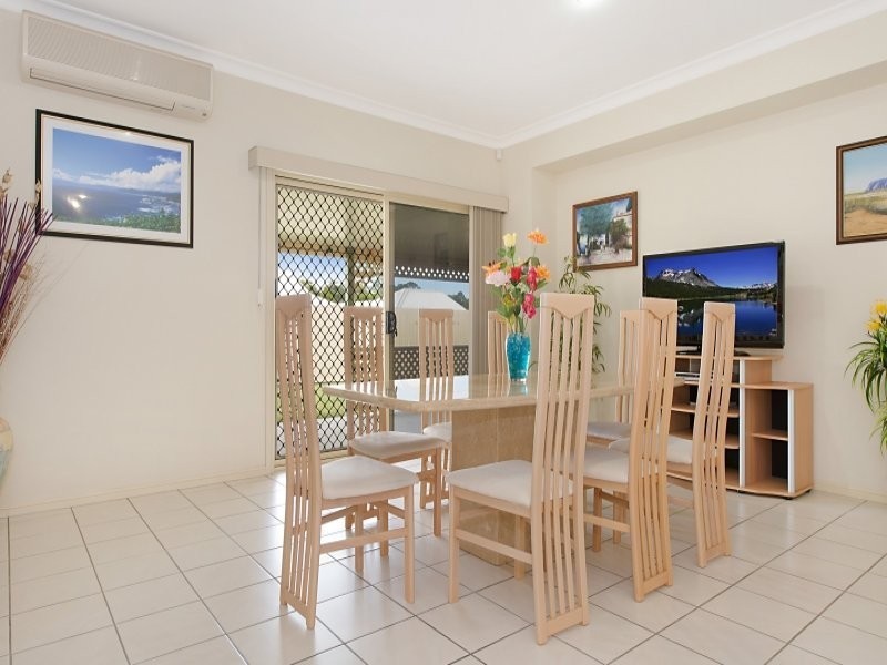 8 Lochern Court, North Lakes QLD 4509