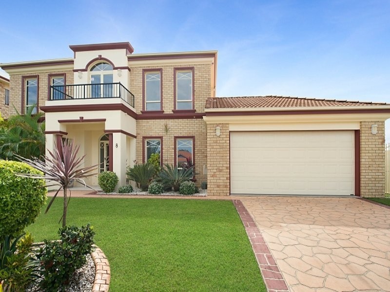 8 Lochern Court, North Lakes QLD 4509