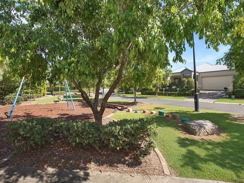 37 Douglas Circuit, North Lakes QLD 4509