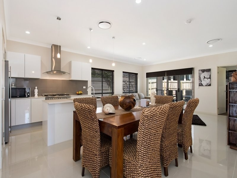 16 Portmarnock Street, North Lakes QLD 4509