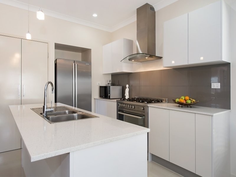 16 Portmarnock Street, North Lakes QLD 4509