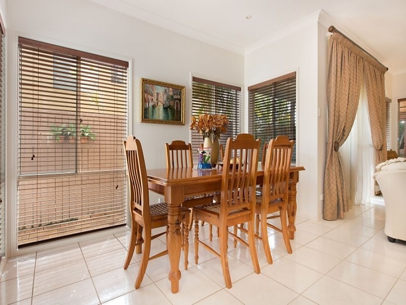 18 Duggan Street, North Lakes QLD 4509