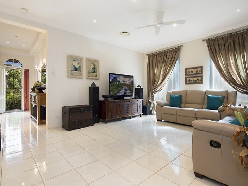 18 Duggan Street, North Lakes QLD 4509