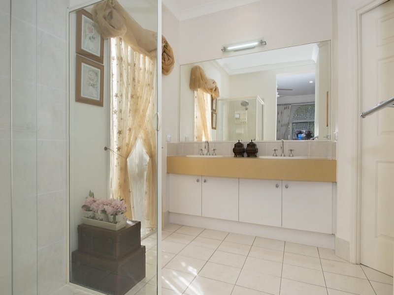 18 Duggan Street, North Lakes QLD 4509