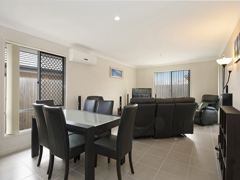 19 Wallis Circuit, North Lakes QLD 4509