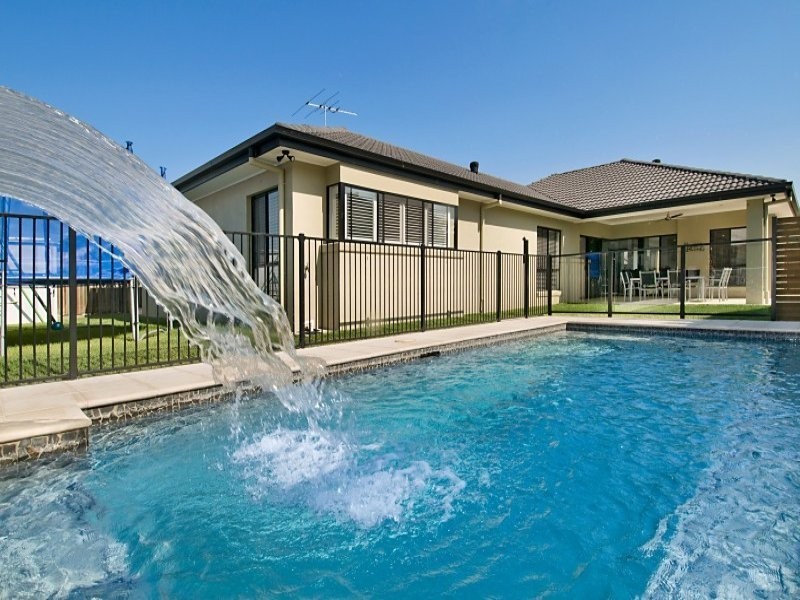 7 Millettia Close, North Lakes QLD 4509