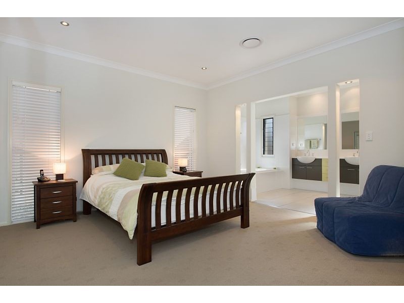 12 Elkington Circuit, North Lakes QLD 4509
