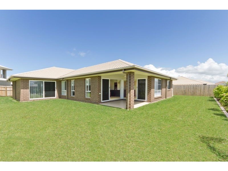 27 Williams Street, North Lakes QLD 4509