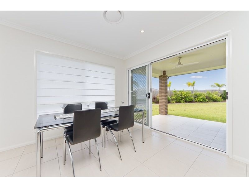 27 Williams Street, North Lakes QLD 4509