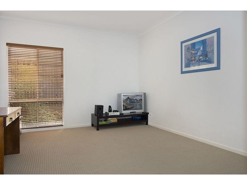 6 Price Street, North Lakes QLD 4509