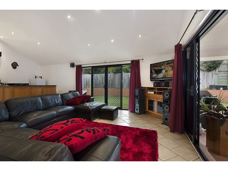 24 Chilton Crescent, North Lakes QLD 4509