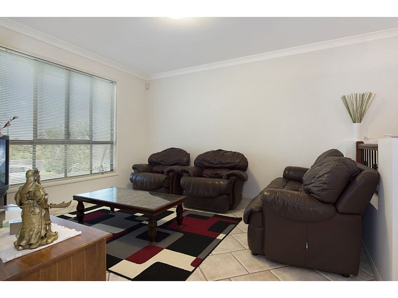 24 Chilton Crescent, North Lakes QLD 4509