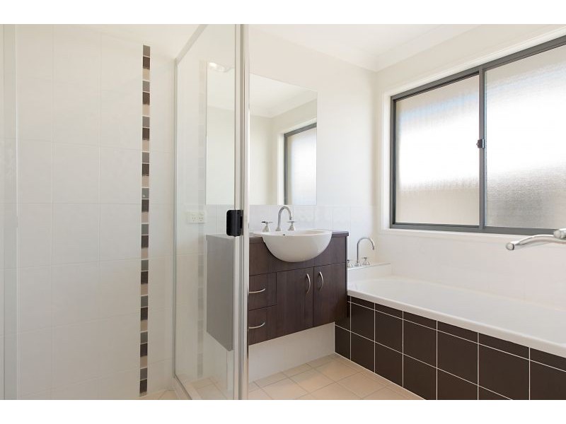 11 Allenby Close, North Lakes QLD 4509