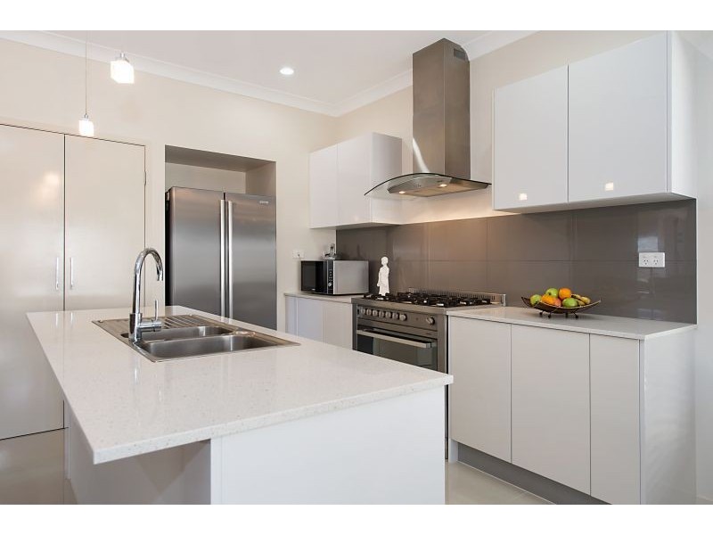 16 Portmarnock Street, North Lakes QLD 4509