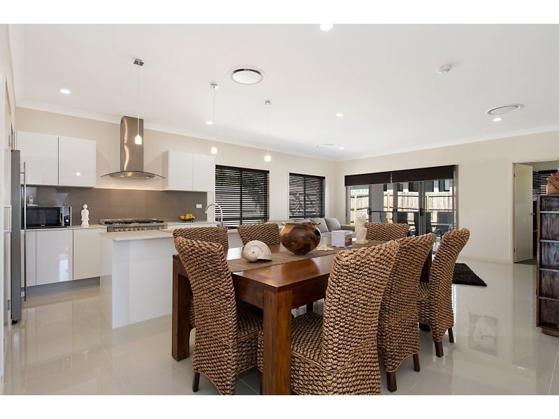 16 Portmarnock Street, North Lakes QLD 4509