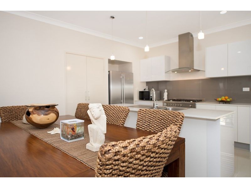 16 Portmarnock Street, North Lakes QLD 4509