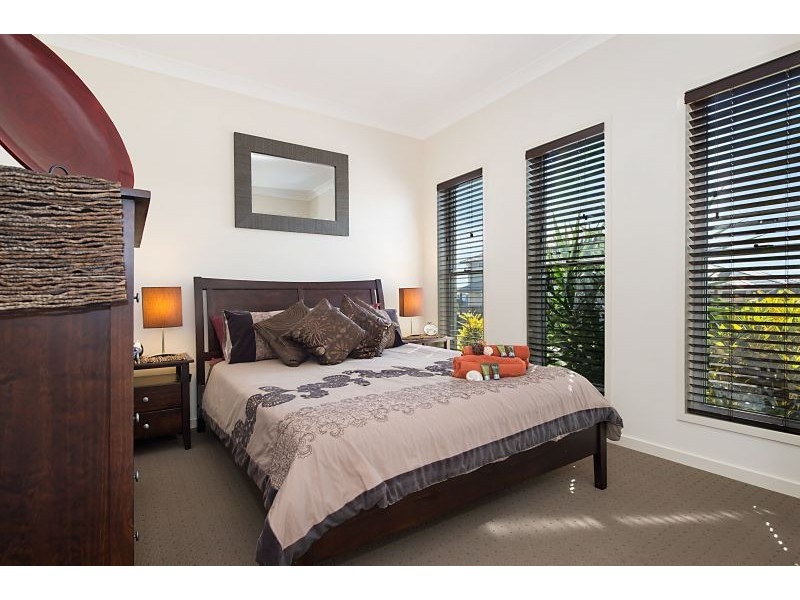 16 Portmarnock Street, North Lakes QLD 4509