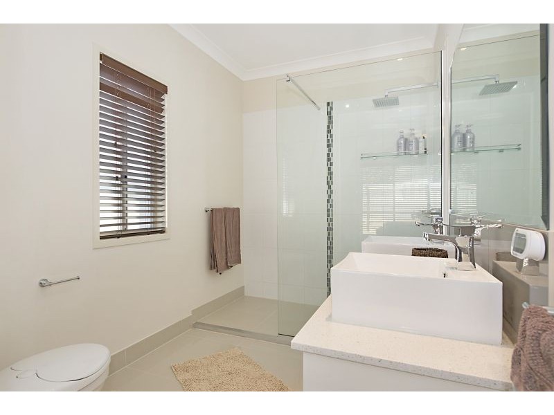 16 Portmarnock Street, North Lakes QLD 4509