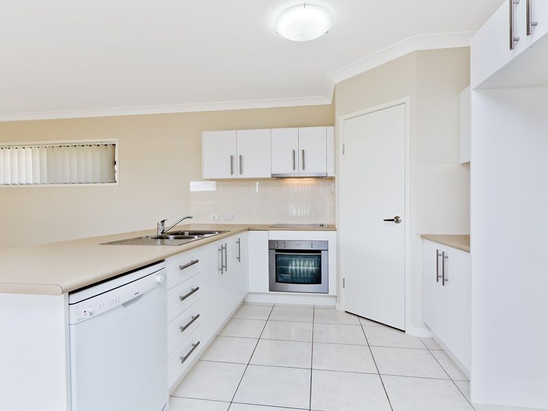 6 Melville Terrace, North Lakes QLD 4509