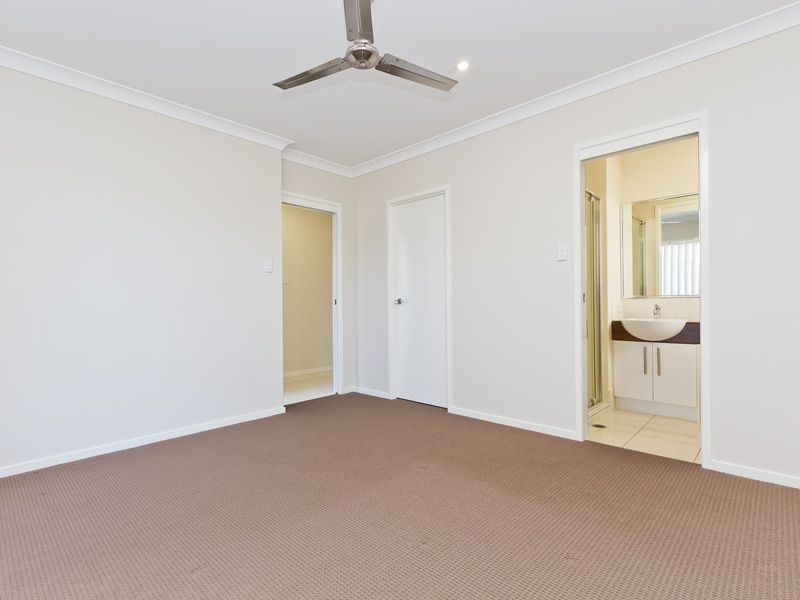 6 Melville Terrace, North Lakes QLD 4509