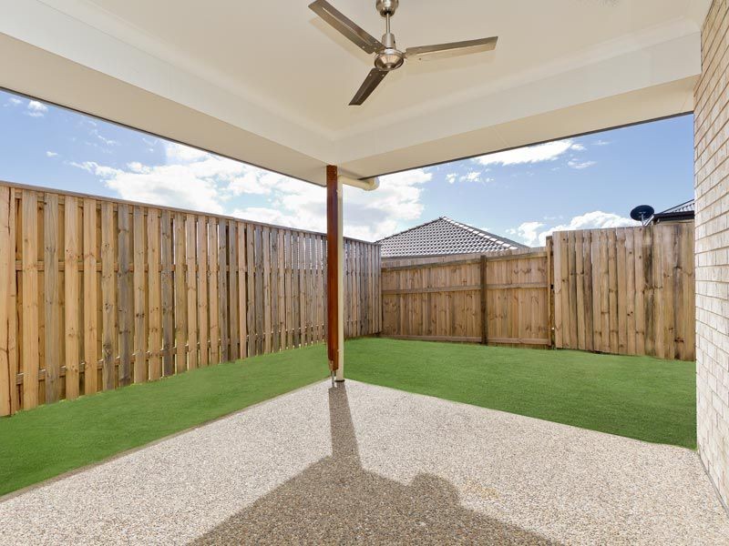 6 Melville Terrace, North Lakes QLD 4509