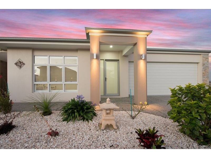 14 Troon Street, North Lakes QLD 4509