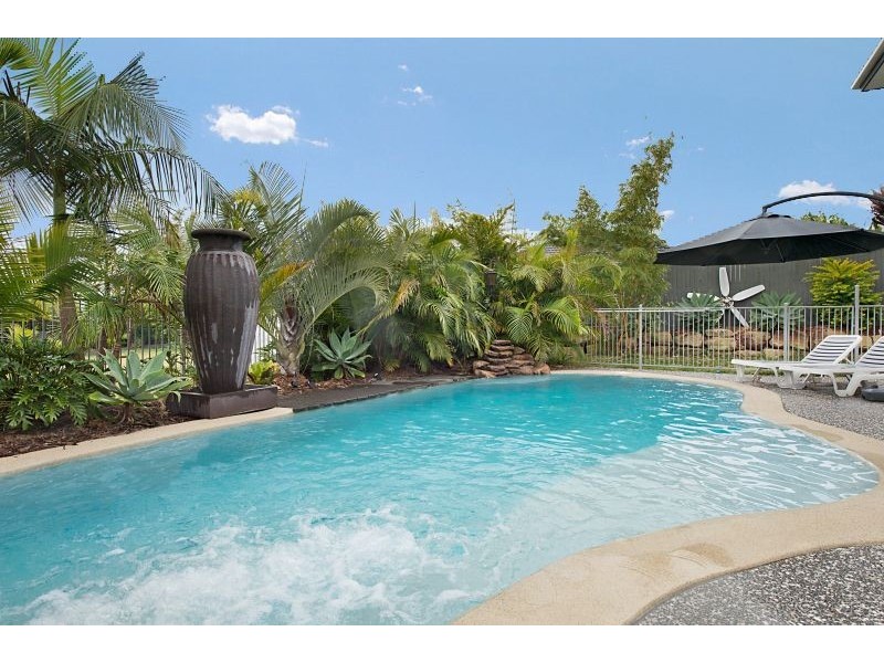 18 Sears Parade, North Lakes QLD 4509