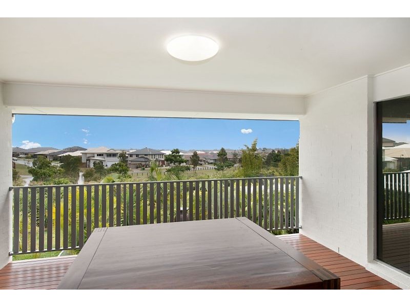 18 Sears Parade, North Lakes QLD 4509