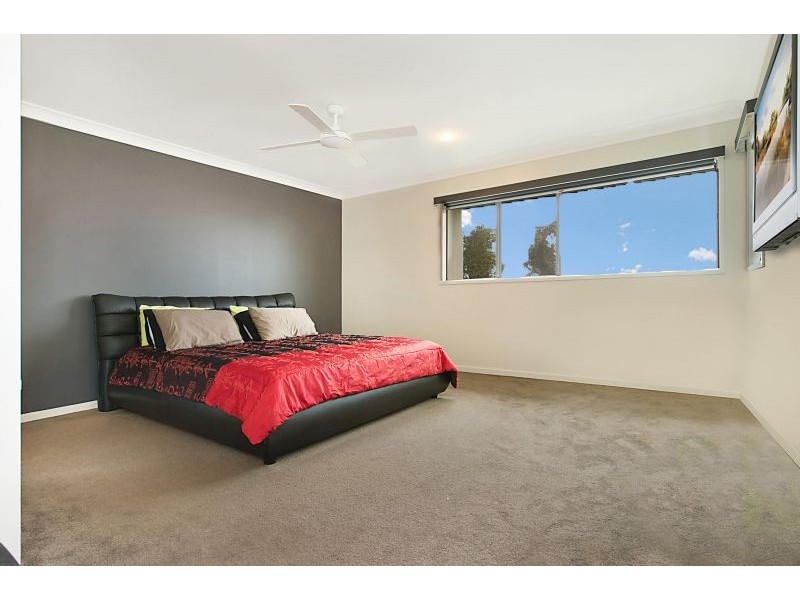 18 Sears Parade, North Lakes QLD 4509