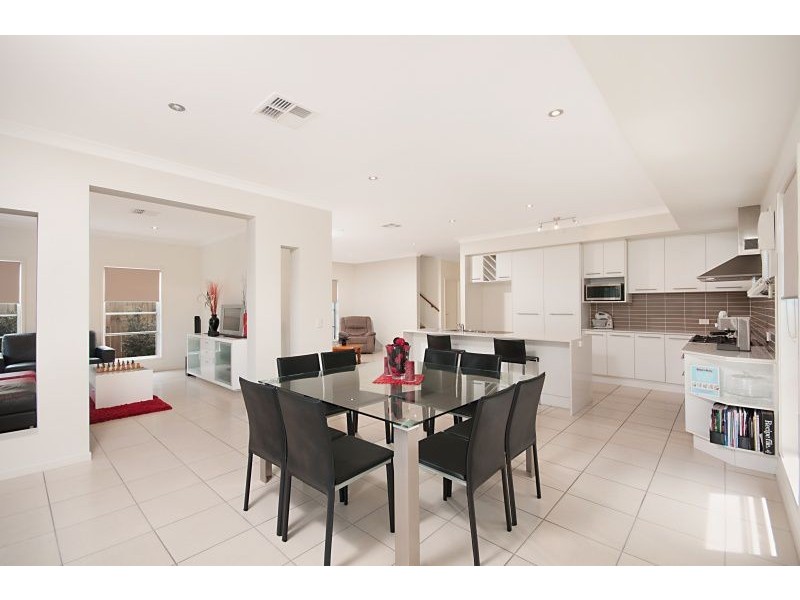 6 Midyim Street, North Lakes QLD 4509
