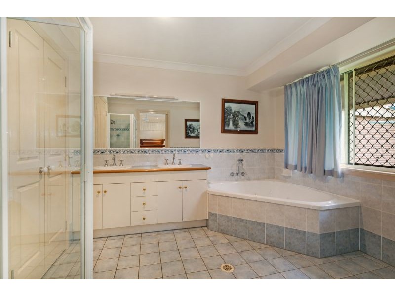 1 Fernan Court, Murrumba Downs QLD 4503