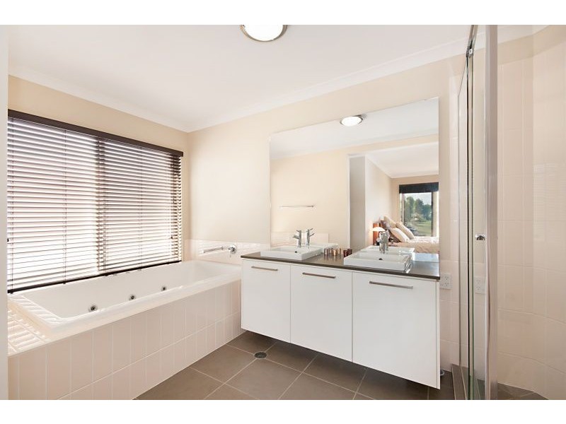 58 Kurrajong Circuit, North Lakes QLD 4509