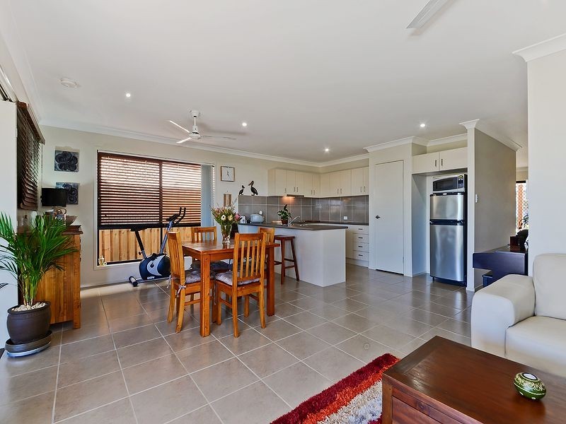 24 Edward Close,, North Lakes QLD 4509