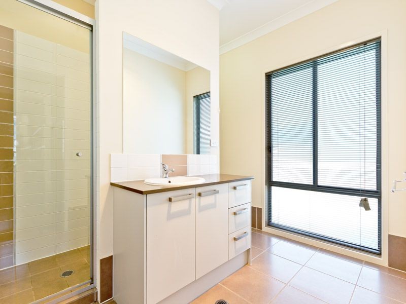 32 Fantail Crescent, Mango Hill QLD 4509