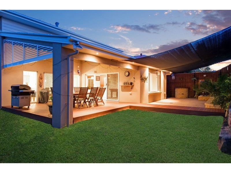 14 Nicklaus Parade, North Lakes QLD 4509