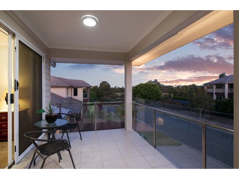 14 Nicklaus Parade, North Lakes QLD 4509