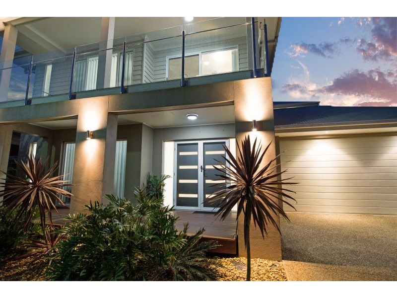 14 Nicklaus Parade, North Lakes QLD 4509