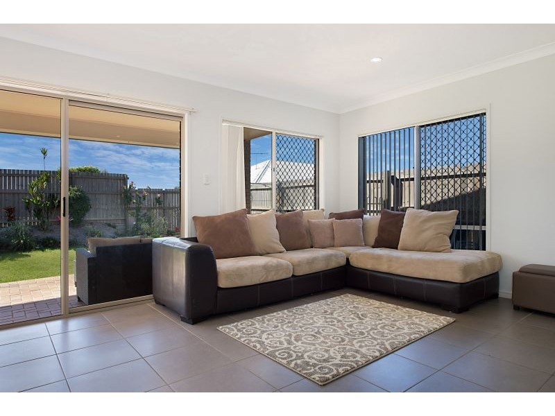 14 Calder Street, North Lakes QLD 4509