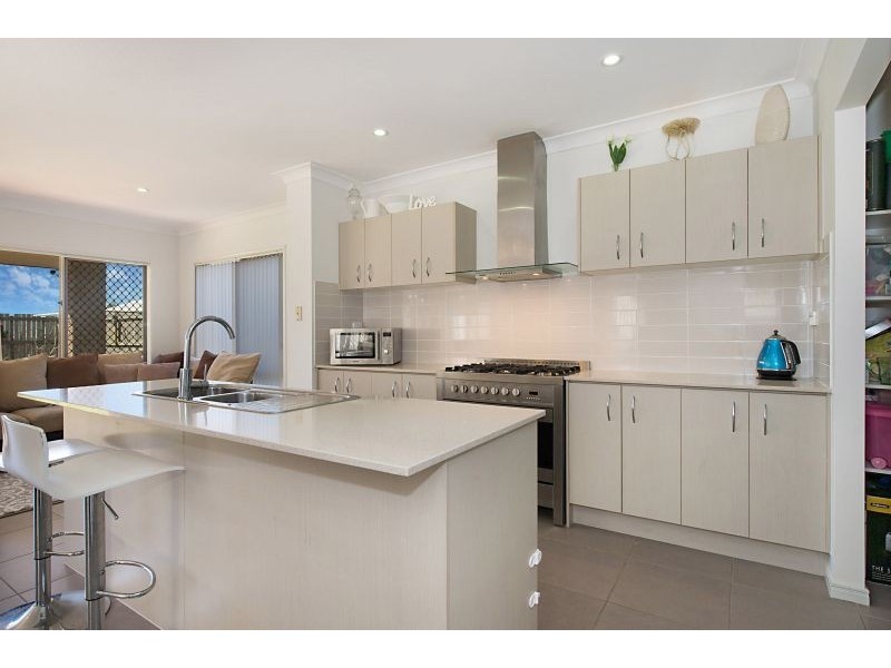 14 Calder Street, North Lakes QLD 4509