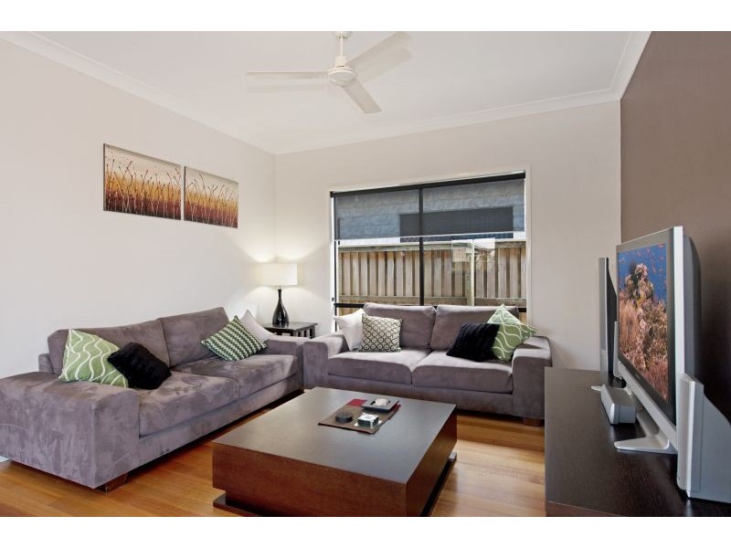 54 Kurrajong Circuit, North Lakes QLD 4509