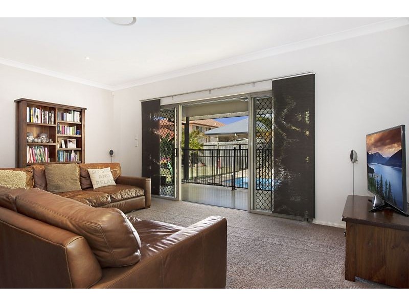 6 Pandorea Circuit, North Lakes QLD 4509