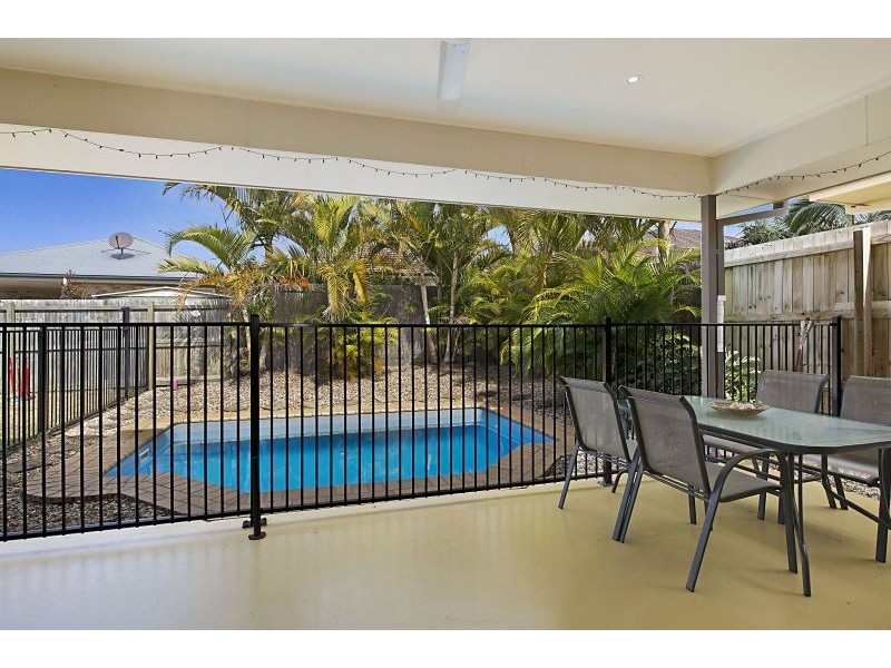 6 Pandorea Circuit, North Lakes QLD 4509