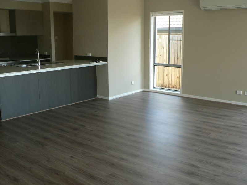 4 Melville Parade, North Lakes QLD 4509