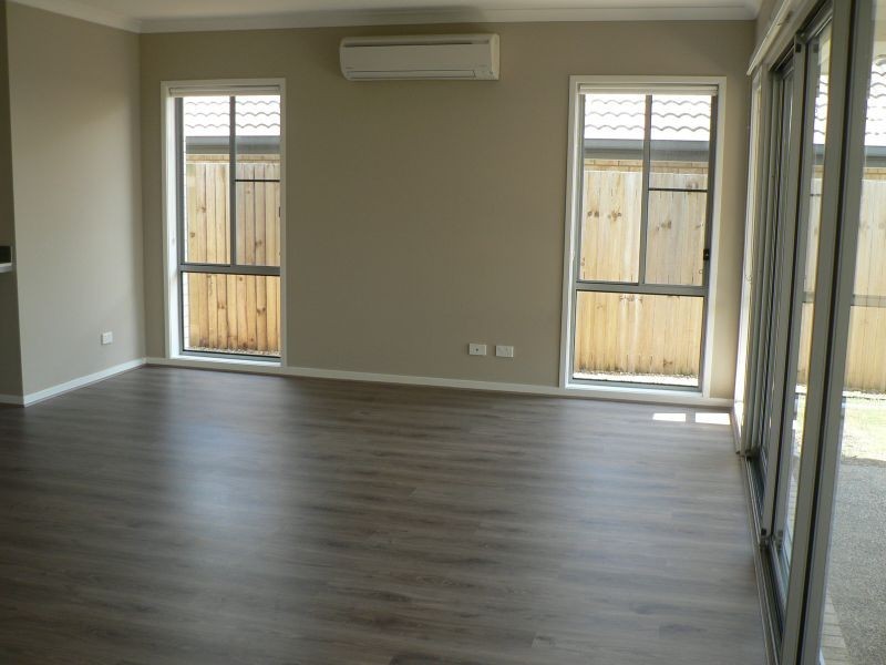 4 Melville Parade, North Lakes QLD 4509