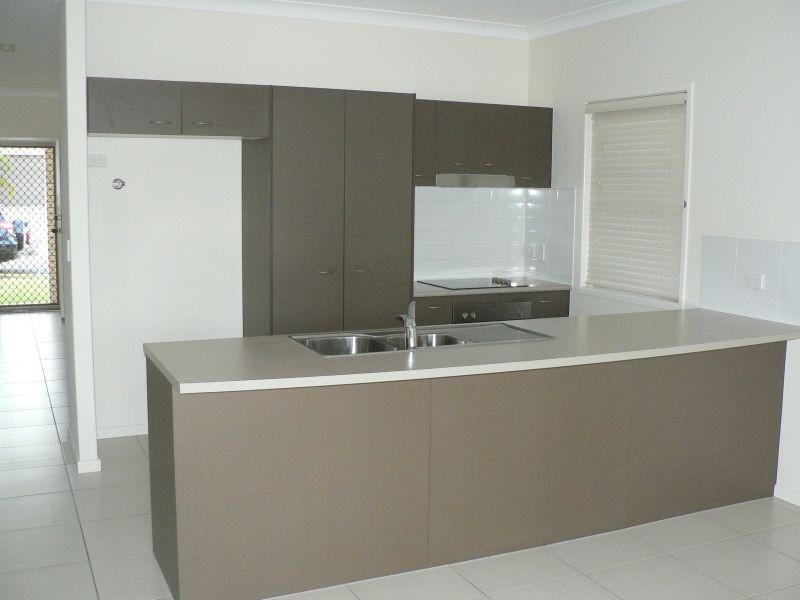 11 Calder Street, North Lakes QLD 4509