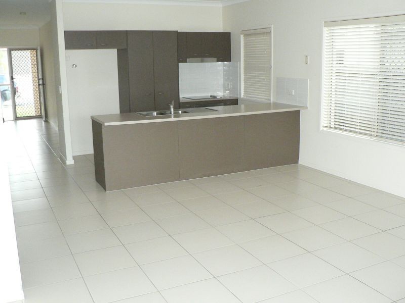 11 Calder Street, North Lakes QLD 4509