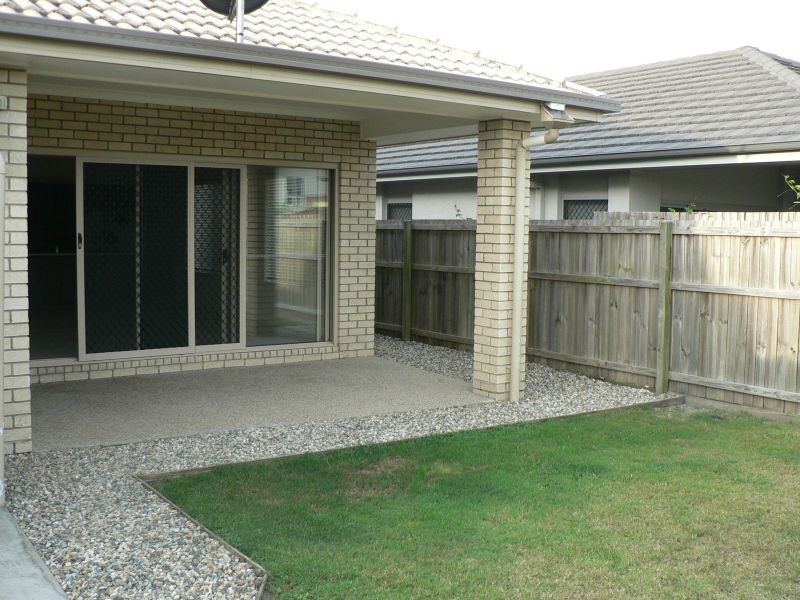 11 Calder Street, North Lakes QLD 4509