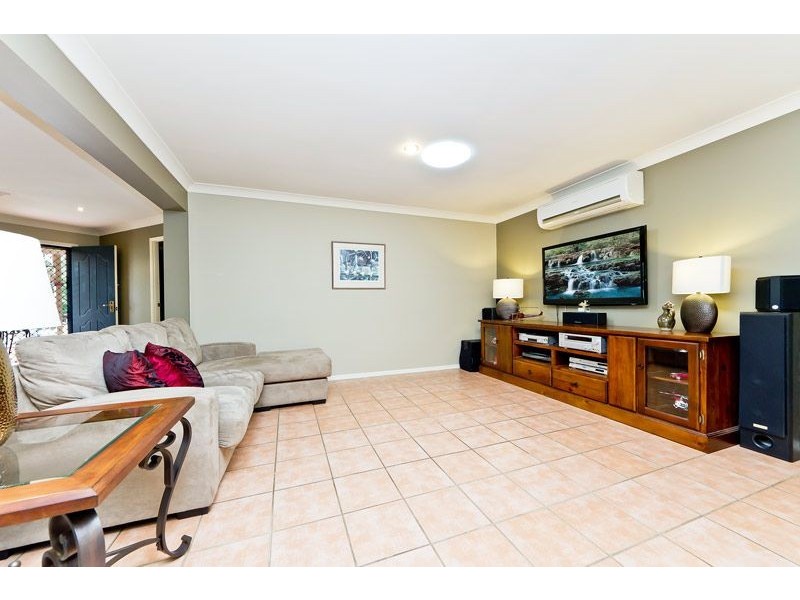 15 Chichester  Street, North Lakes QLD 4509